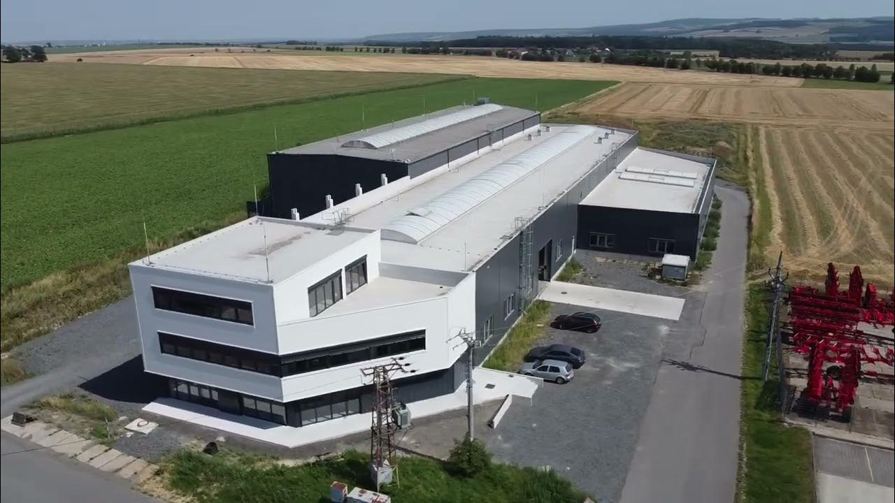 Výstavba nové haly